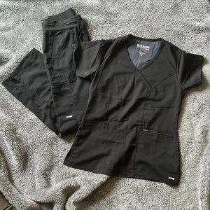 Grey’s Anatomy black scrub set
